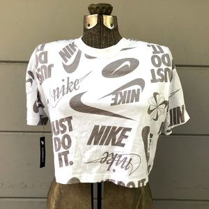 Nike ‘Logo Splash’ Cropped T-Shirt, Size M